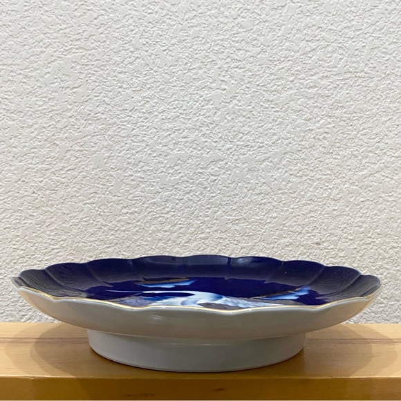 Vintage Japanese Nyazan Jakuzan Crane Cobalt Blue Decorative 10” Pedestal Plate - Picture 6 of 11